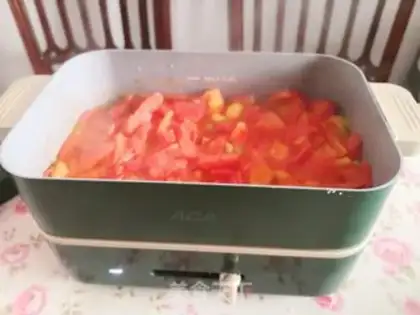 Make Tomato fried eggs step 5