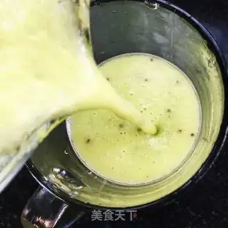 Make Honey monkey juice step 6