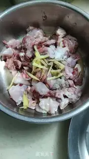 Make Sichuan chili chicken step 0