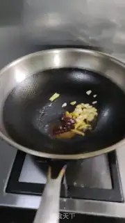 Make Sichuan chili chicken step 7