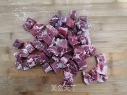 Make Apricot beef step 1