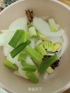 Make Dry pan ribs and rabbits step 1