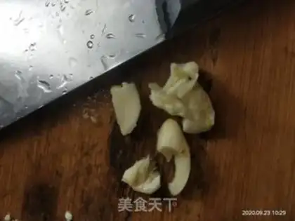 Make Pyramid fried pork step 3