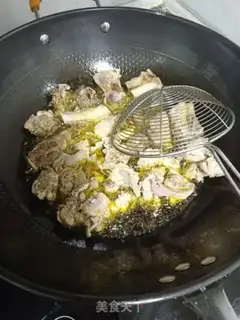 Make Dry pan ribs and rabbits step 2