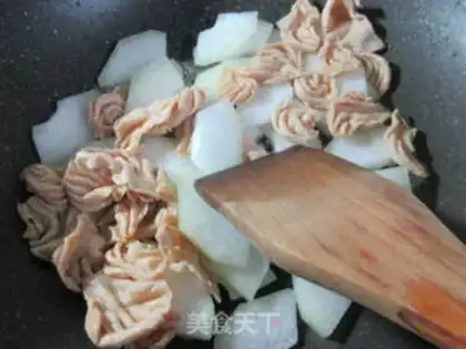 Make Sour chicken wings and eggs step 3