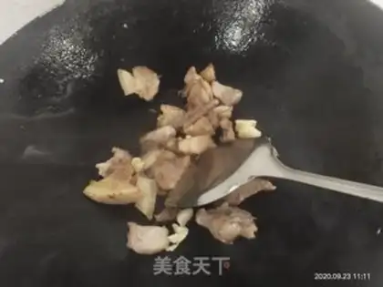 Make Pyramid fried pork step 7