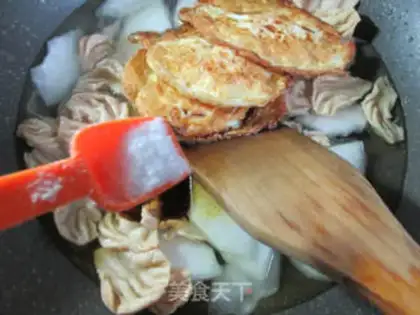 Make Sour chicken wings and eggs step 7