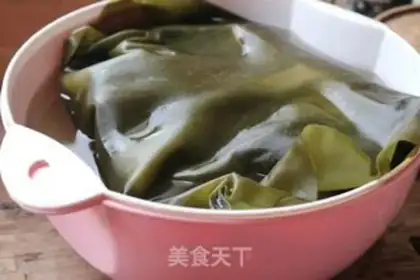 Make Sea hog hoof soup step 0