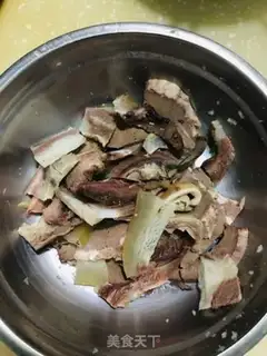 Make Roach crotch step 0