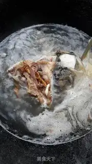 Make Tomato tofu fish head soup step 4