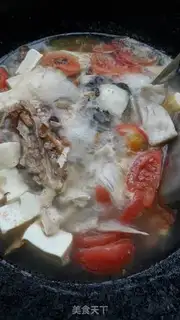Make Tomato tofu fish head soup step 6