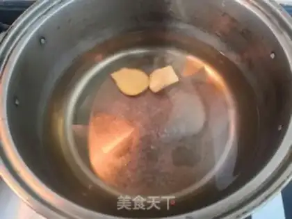Make Sweet, spicy soy feet step 2