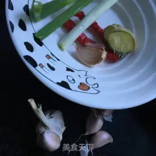 Make Meat sauce and cut flowers step 2