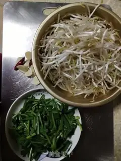 Make Bean sprouts step 0