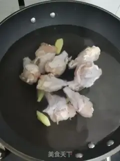 Make Red-burned chicken legs step 0