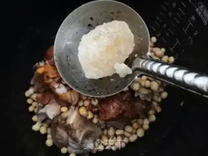 Make Sweet, spicy soy feet step 9