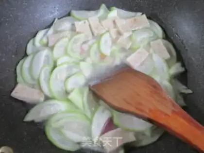 Make Shrimp cakes and veggies step 3
