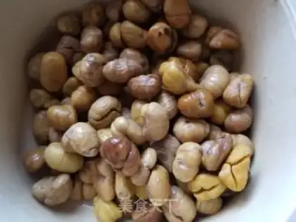 Make Chestnut pie step 0