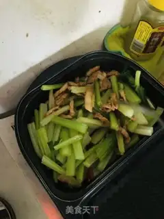 Make Celery fried meat step 8