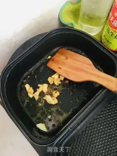 Make Garlic oatmeal with carrots step 2