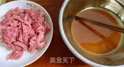 Make Apricot mushroom fried ridge step 1