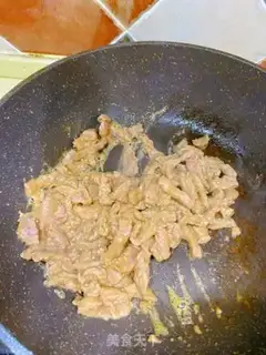 Make Apricot mushroom fried ridge step 3