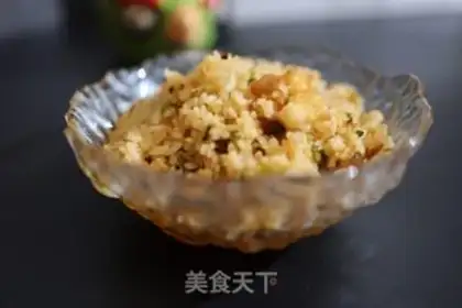 Make Shrimp chicken fried rice step 7