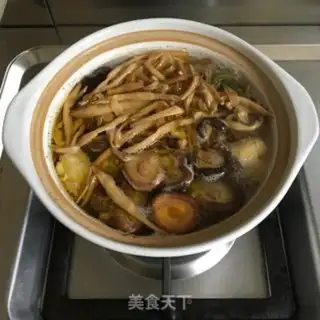 Make Frozen mushroom chicken soup step 3