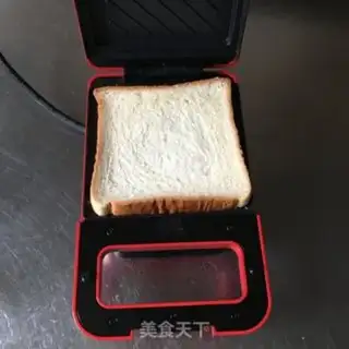 Make Bacon egg sandwich step 2