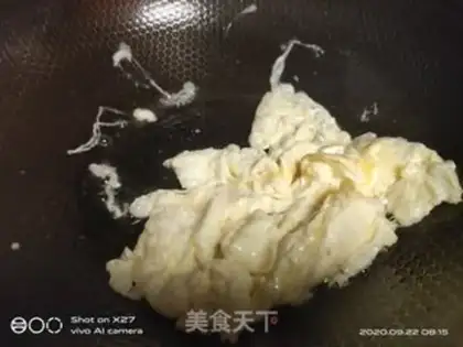 Make Snack egg fried rice step 3