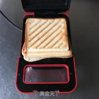 Make Bacon egg sandwich step 8