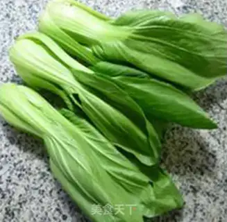 Make Seafood sauce veggie pasta step 0