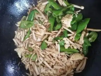 Make Eggs and pretzels step 5