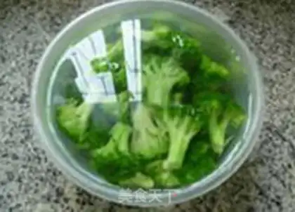Make Garlic broccoli step 4