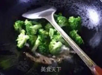 Make Garlic broccoli step 6