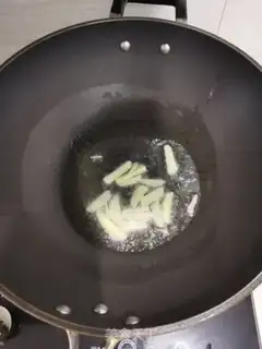 Make Roast chicken claws step 1