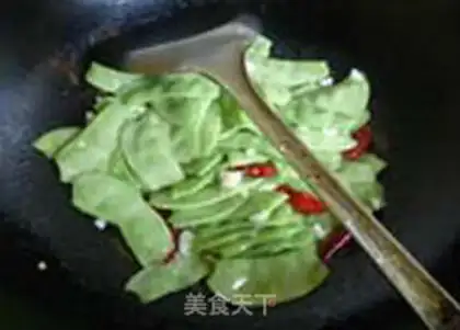 Make Spicy fried lentils step 6