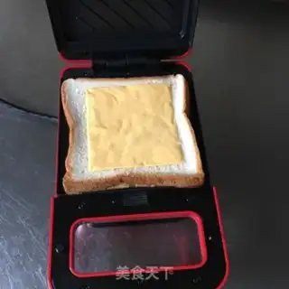 Make Egg cheese sandwich step 3