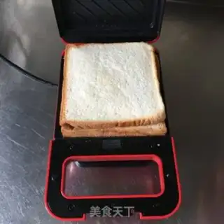 Make Egg cheese sandwich step 5