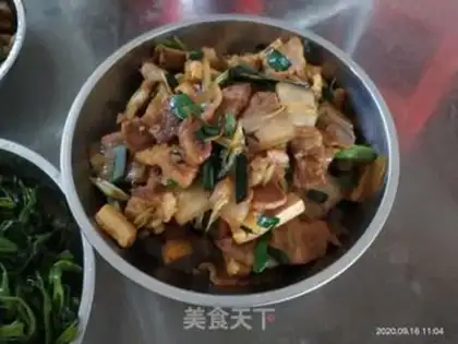 Make Garlic tofu cakes, with five flowers step 9