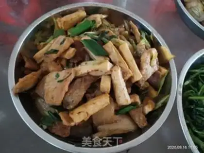 Make Garlic tofu cakes, with five flowers step 10