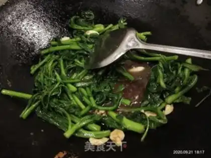 Make Garlic fried oil step 6