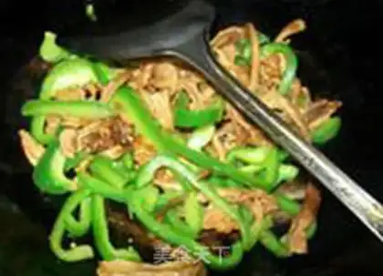 Make Pyramid chicken brown bacteria step 6