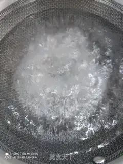 Make A spinach egg mix fan step 2