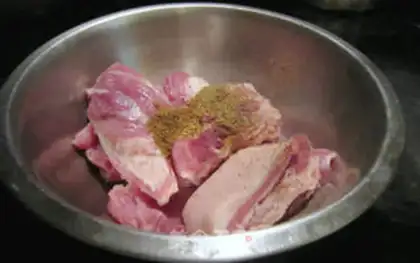 Make Garlic pork step 1