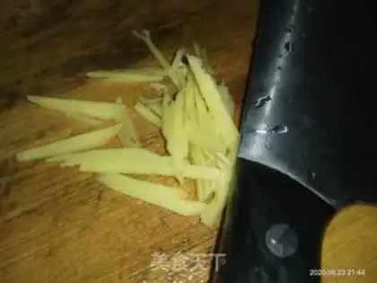 Make Fried goldfish step 1