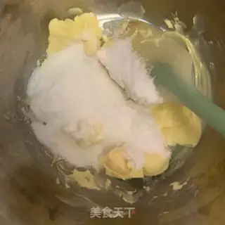 Make A yellow moon cake step 2