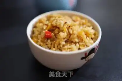 Make Snacked eggs, pepper rice step 0