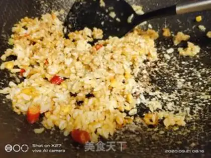 Make Snacked eggs, pepper rice step 3