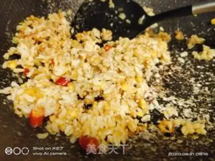 Make Snacked eggs, pepper rice step 4